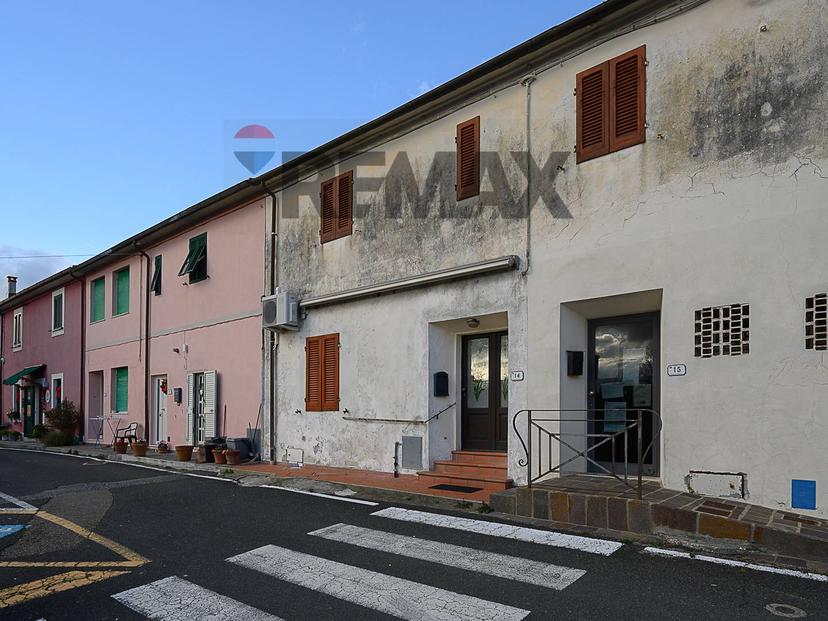 Trilocale in Piazza Mazzini 14, Rosignano Marittimo — foto 4 di 5