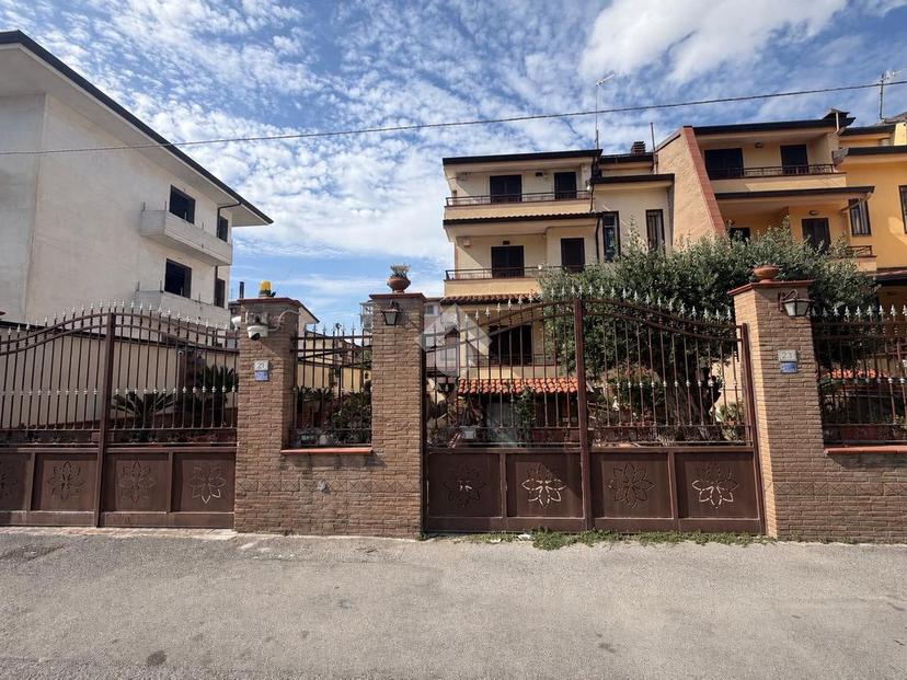 Villa in Via Pier Paolo Pasolini, Cesa — foto 3 di 5
