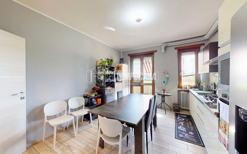 Appartamento in Via San Sudario, Baraccone, Castagnito — foto 3 di 5