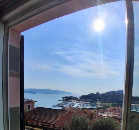 Trilocale in Viale Nicolò Fieschi 86, La Spezia
