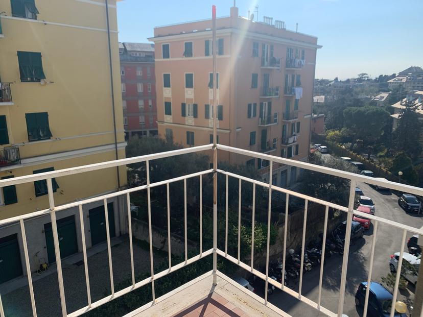 Trilocale in Via Montallegro 32a, Genova