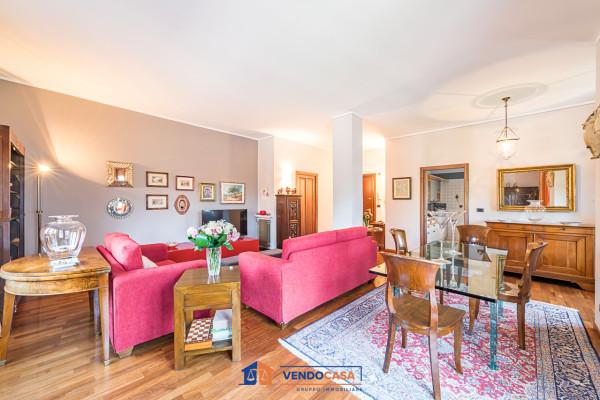Villa bifamiliare in Via Don Dallorto 10, Santa Vittoria d'Alba