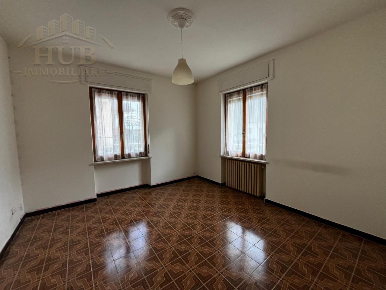 Casa indipendente in Via Tenente Arturo Garino 3, San Damiano Macra