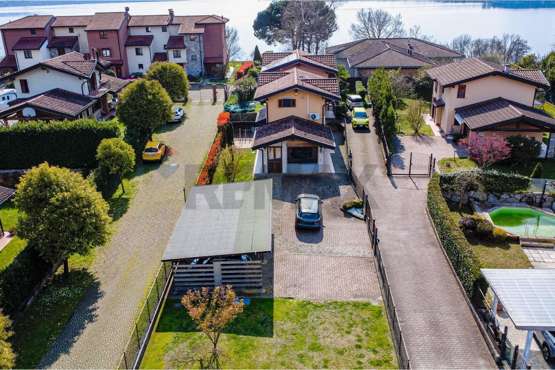Villa, Gavirate