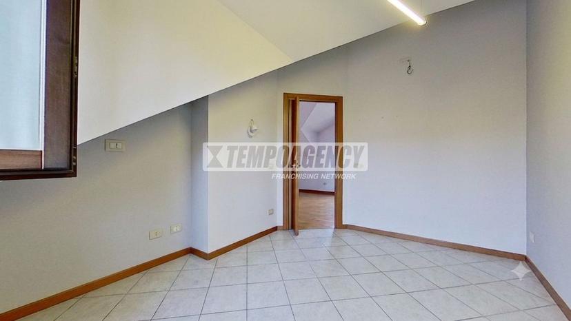 Trilocale in Via Sala 1, Lissone — foto 3 di 5