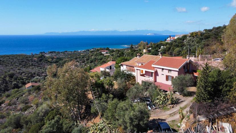 Villa a schiera in Salmagi, Quartu Sant'Elena — foto 2 di 5