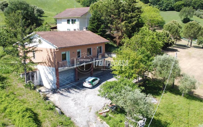 Casa indipendente in C.da San Bartolomeo 3, Tolentino — foto 5 di 5