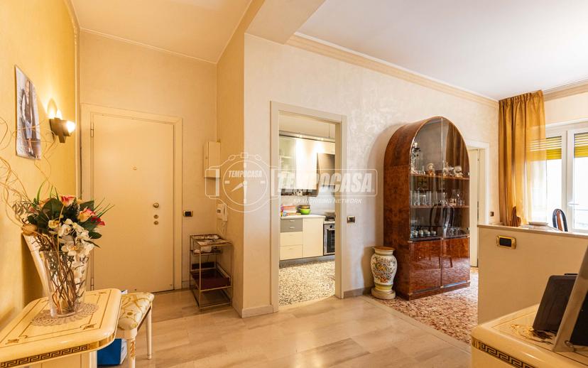 Trilocale in Via Silvio Pellico 26, Giussano — foto 2 di 5