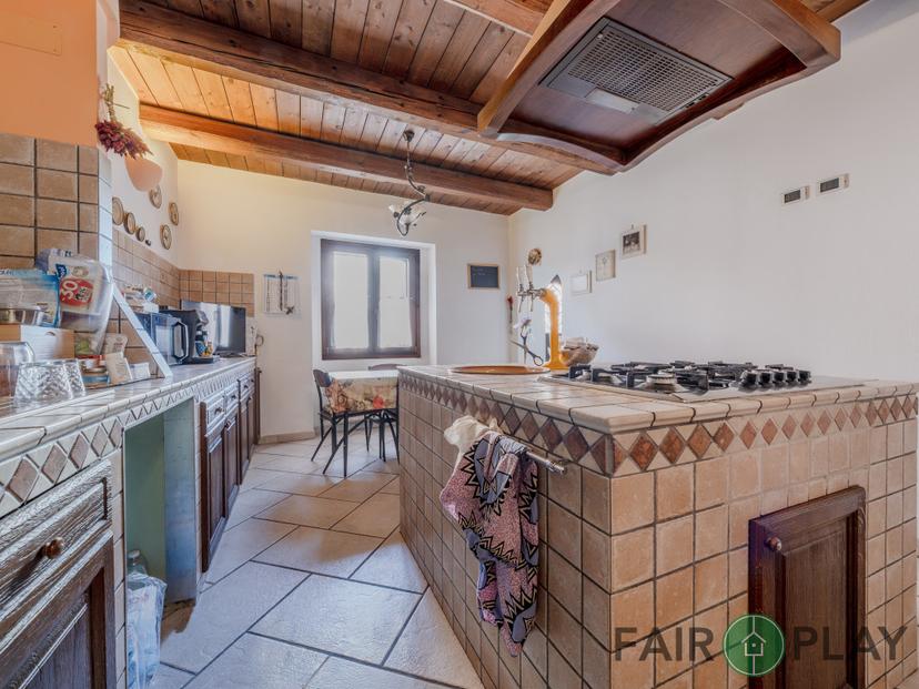 Casa indipendente in Strada Vitignano Para, Meldola