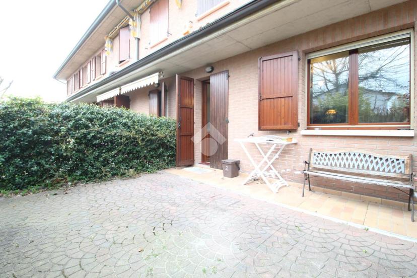 Villa a schiera in Borgo di Santa Maria in Portiolo, Bagnolo in Piano — foto 3 di 5
