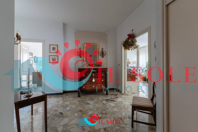Appartamento in Via Marradi, Livorno