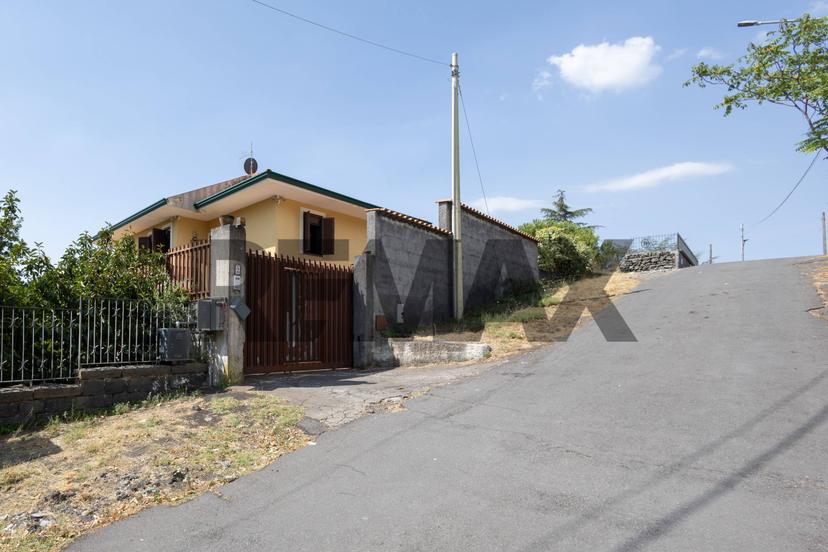 Villa in Via Sicilia 2, Nicolosi — foto 3 di 5