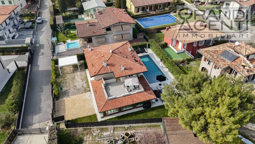 Villa in Via Giunio Bruto, Desenzano del Garda — foto 3 di 5