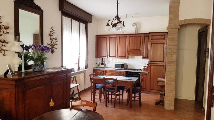 Villa a schiera, Fornovo di Taro — foto 2 di 5