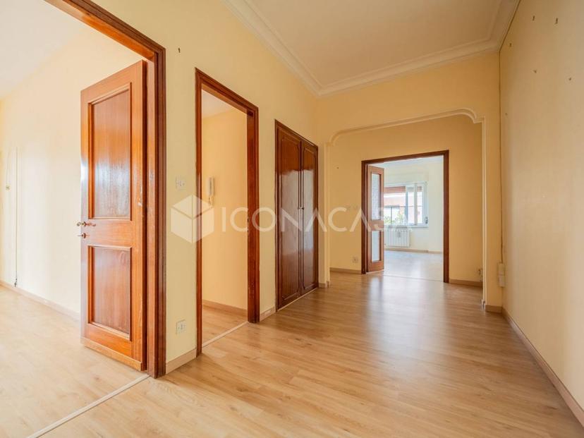 Quadrilocale in Viale del Lavoro 34, Ciampino