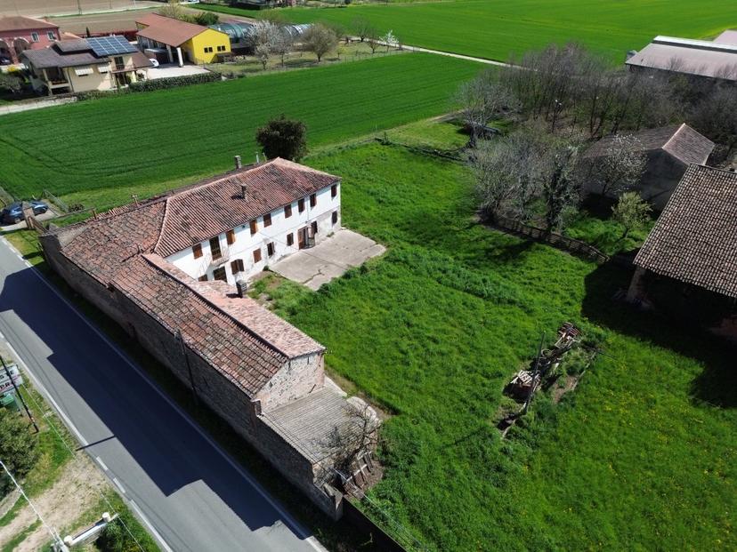 Casa indipendente in Via Chiesa Prà, Este — foto 2 di 5