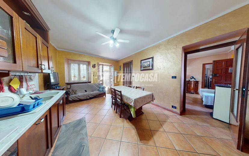 Casa indipendente in Corso Regina Margherita 72, Volpiano — foto 2 di 5