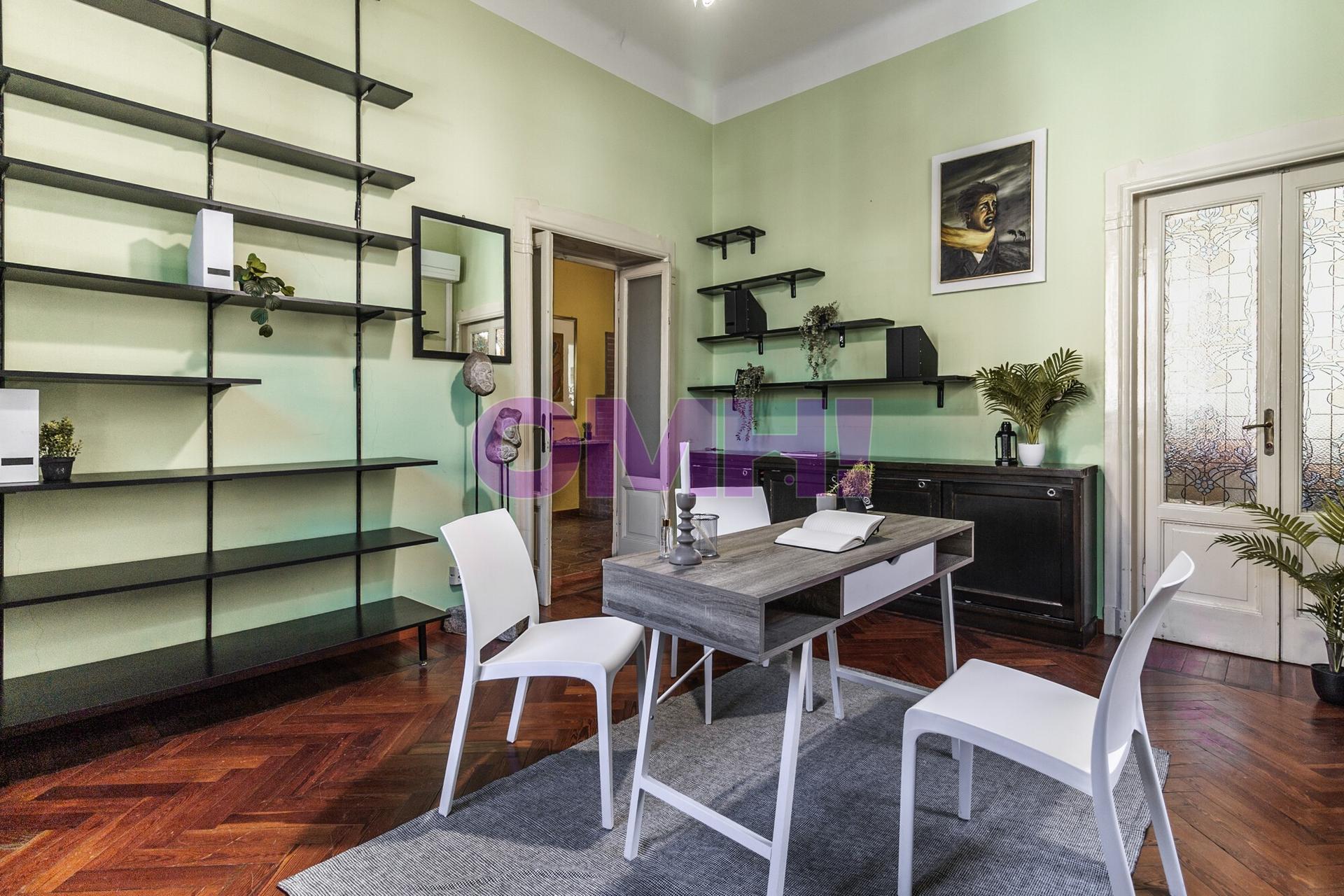 Villa unifamiliare in Corso Sempione 49, Gallarate