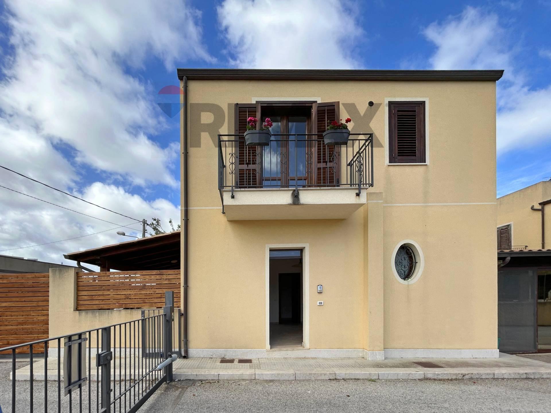 Villa a schiera in Via Baglio Mogli Belle 34, Custonaci