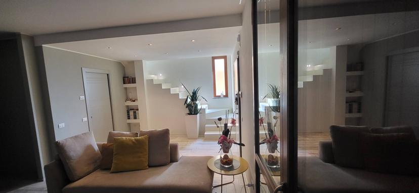 Villa in Marco Polo 10, Cassano Magnago — foto 4 di 5