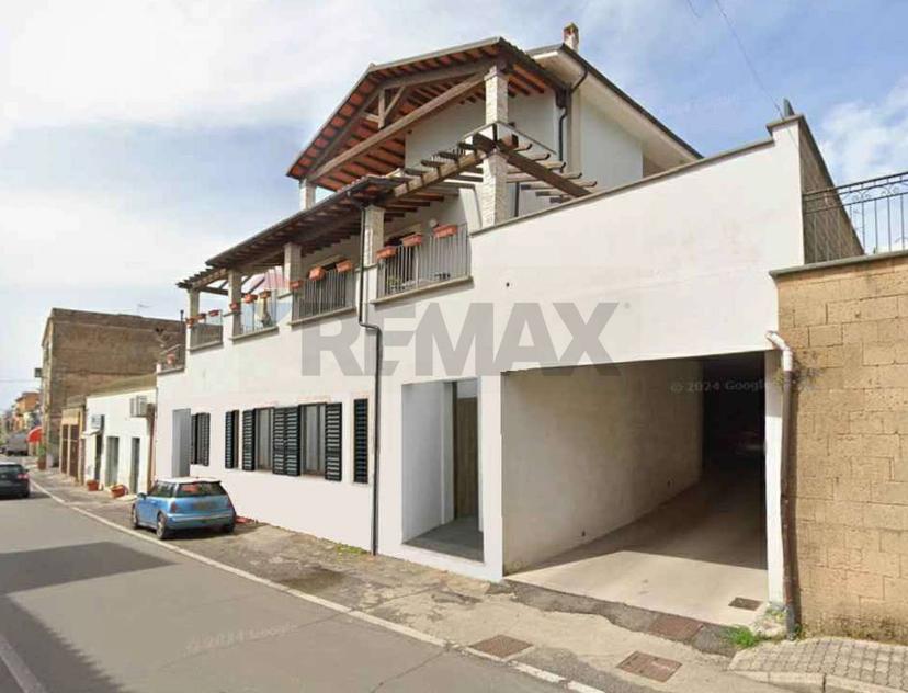 Rustico in Via Aldo Moro 91, Ischia di Castro — foto 2 di 5