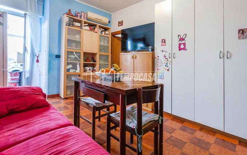 Bilocale in Via Cesare Acquati 12, Cormano