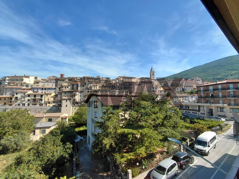 Trilocale in Via Matteotti 46, Gualdo Tadino — foto 2 di 5