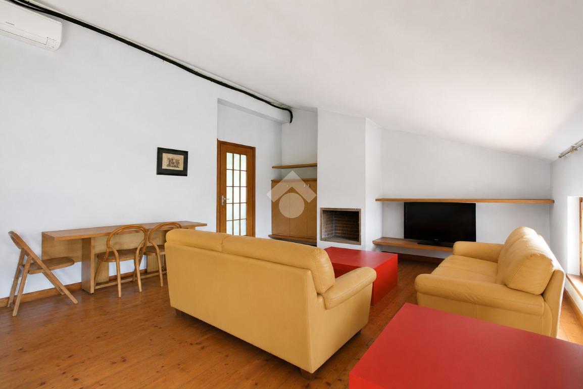 Bilocale in Via Alessandro Manzoni 30, Costa Masnaga
