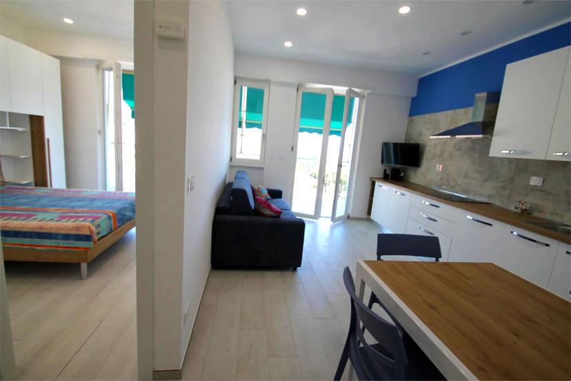 Bilocale in Via Montevideo, 6, Borghetto Santo Spirito — foto 5 di 5