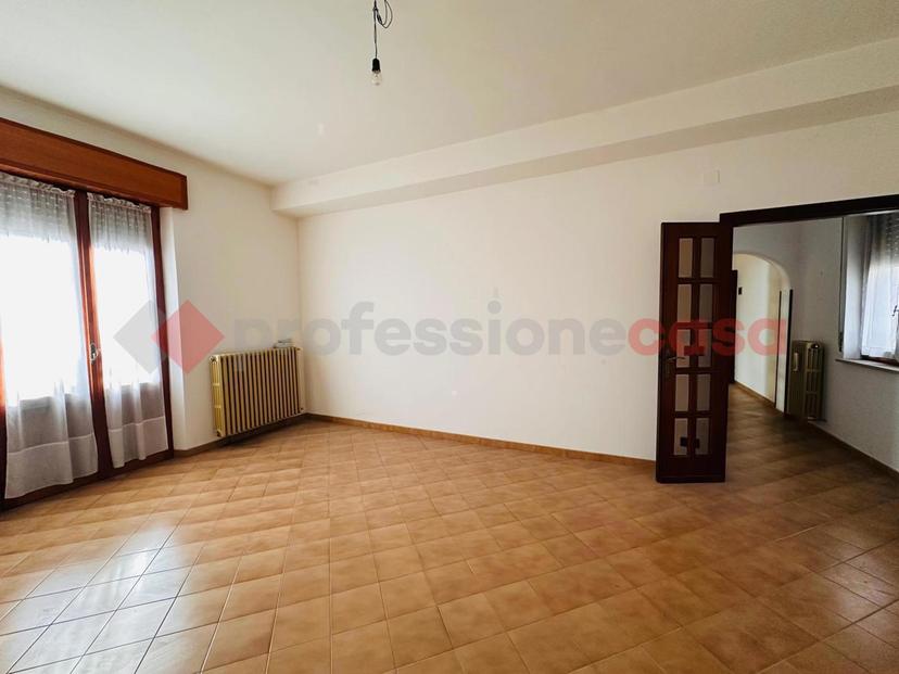 Casa indipendente in Via Crispi 1, Avezzano — foto 2 di 5