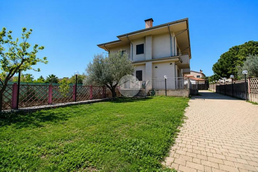 Villa in Via Coretta 12, Montalto Uffugo — foto 5 di 5