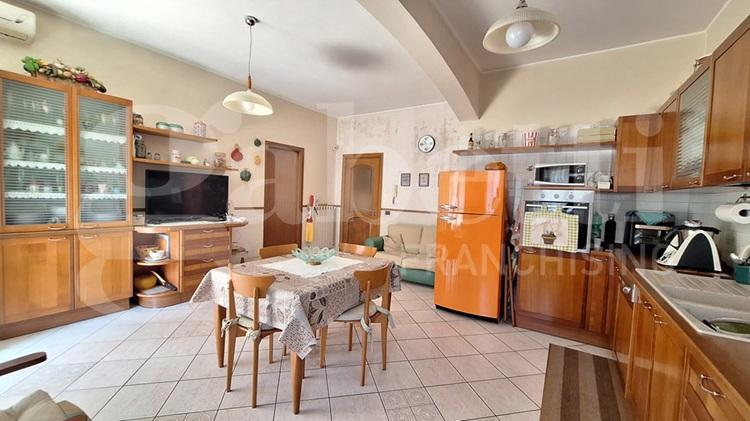 Trilocale in I Traversa Sella Quintino, Casoria — foto 4 di 5
