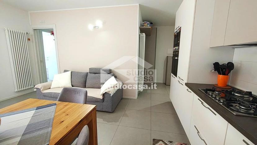 Trilocale in Via del Garda, Mori — foto 2 di 5
