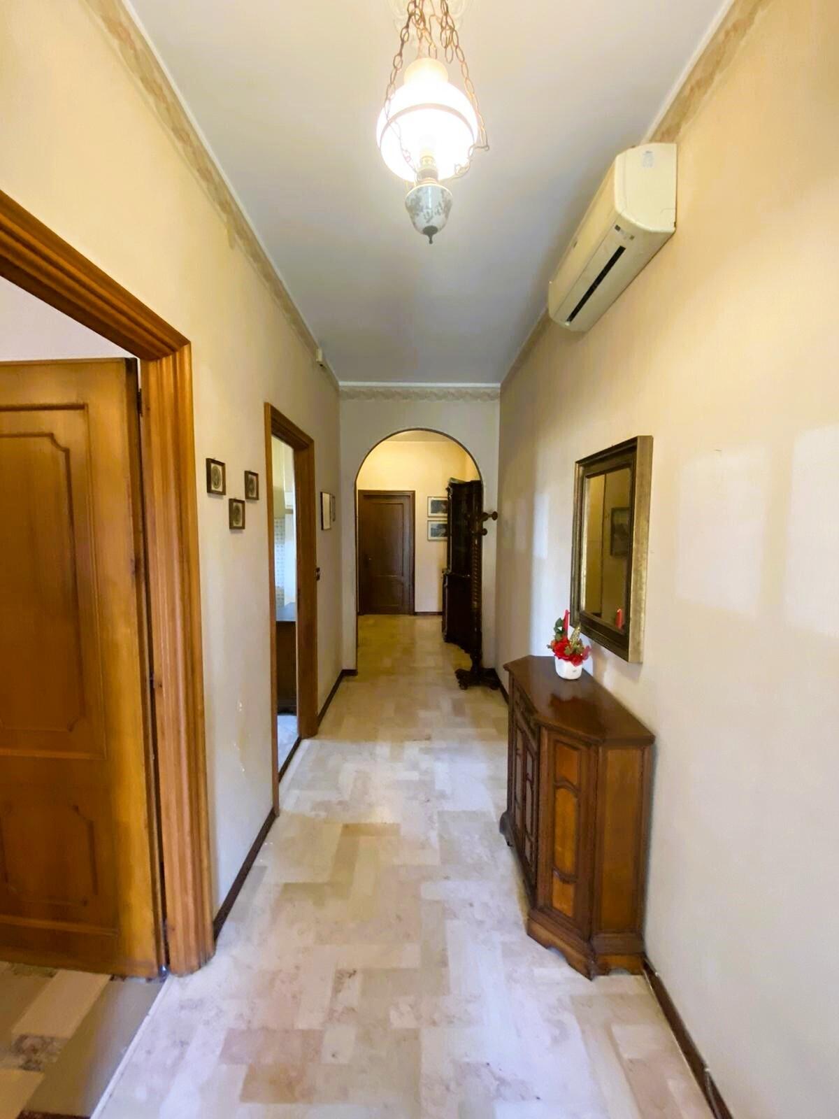Villa a schiera in Argine Filippina 104, Sissa Trecasali
