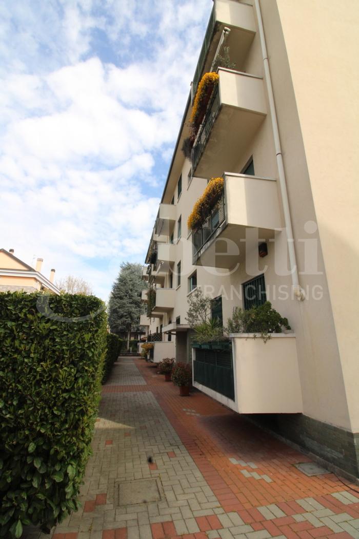 Trilocale in Via Cefalonia 6, Milano