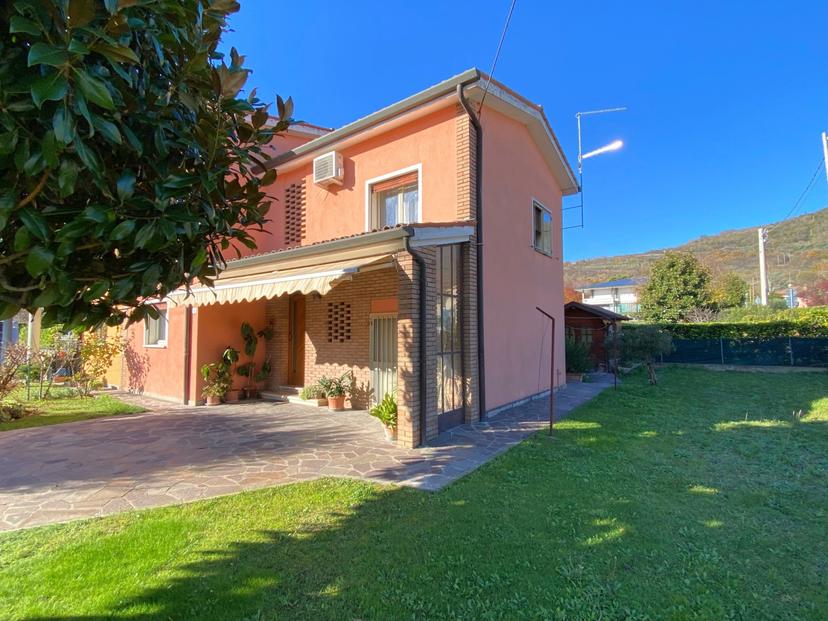 Villa in Via Guido Negri, Lozzo Atestino — foto 4 di 5