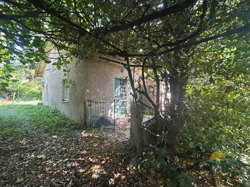 Casa indipendente in Loc. Regiosi, Casella — foto 3 di 5