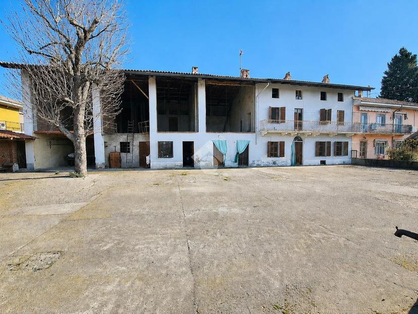 Casa indipendente in Via Lago 32, Alice Castello — foto 4 di 5