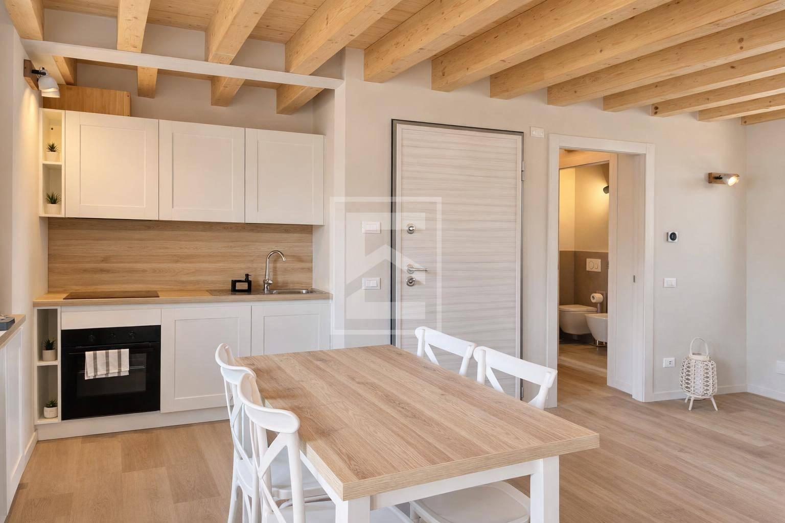 Bilocale in Via Guglielmo Marconi 24, Manerba del Garda