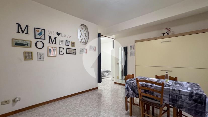 Monolocale in Via Martiri della Bettola 60, Reggio nell'Emilia — foto 3 di 5
