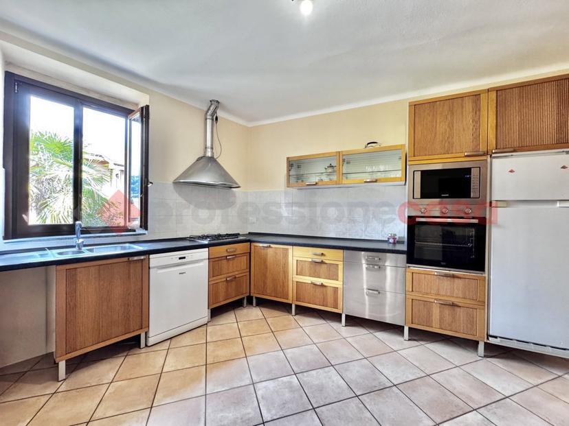 Trilocale in Via Viotti, Meina — foto 2 di 5