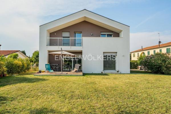 Villa in Via Luigi Galvani 1, Ponzano Veneto — foto 4 di 5