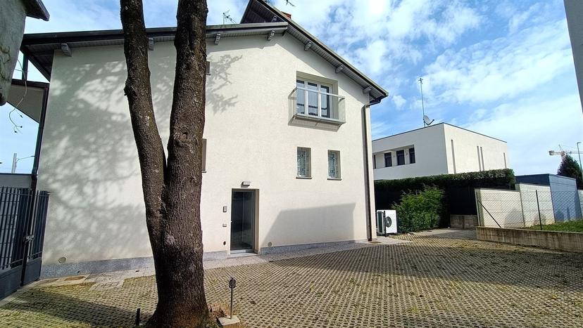 Trilocale in Via Principale 56, Correzzana — foto 3 di 5