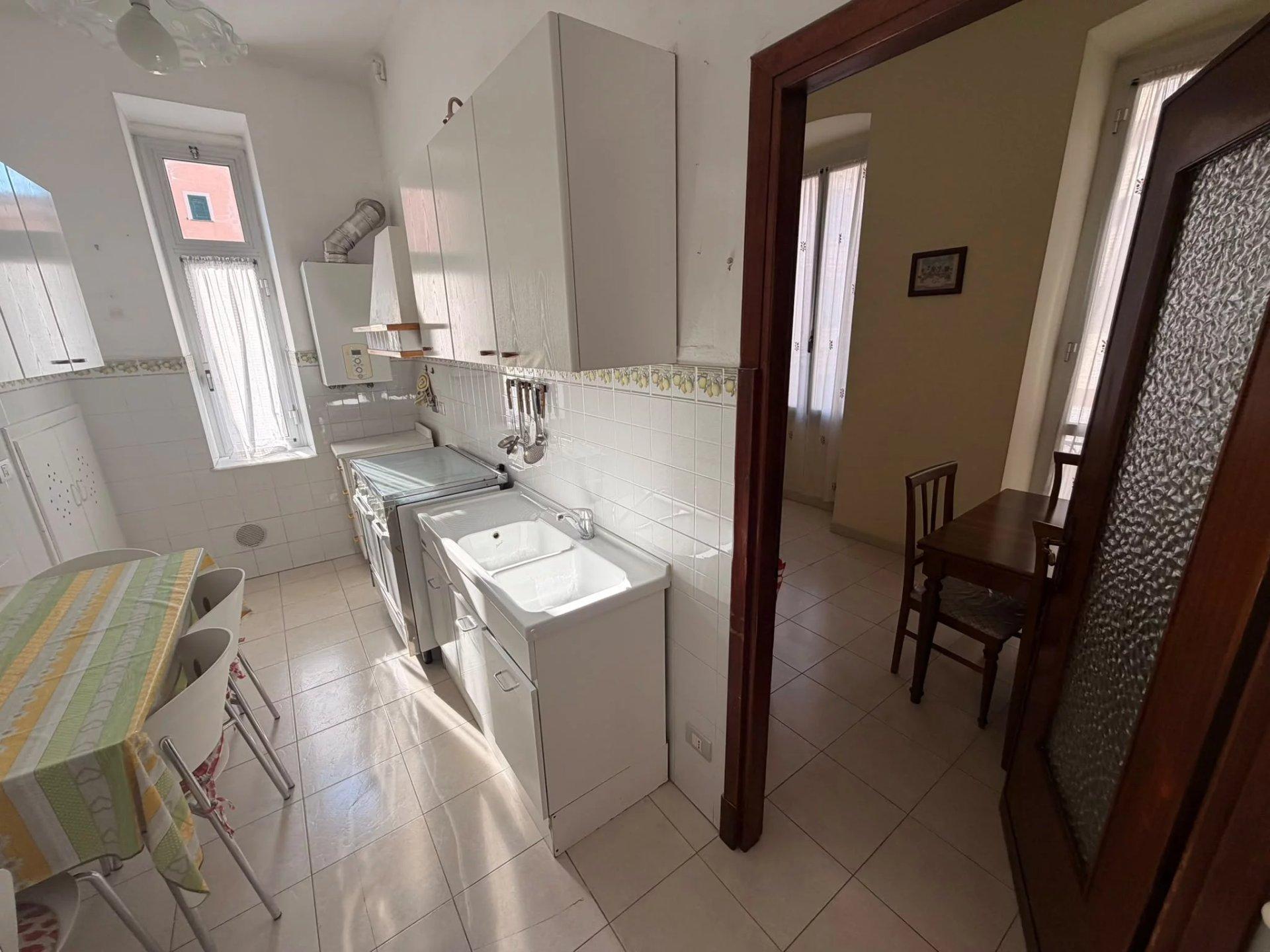 Trilocale in Via Cavour, 44, Ventimiglia