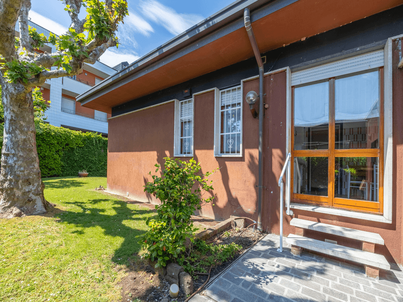 Villa in Viale Monte Resegone 30, Arese