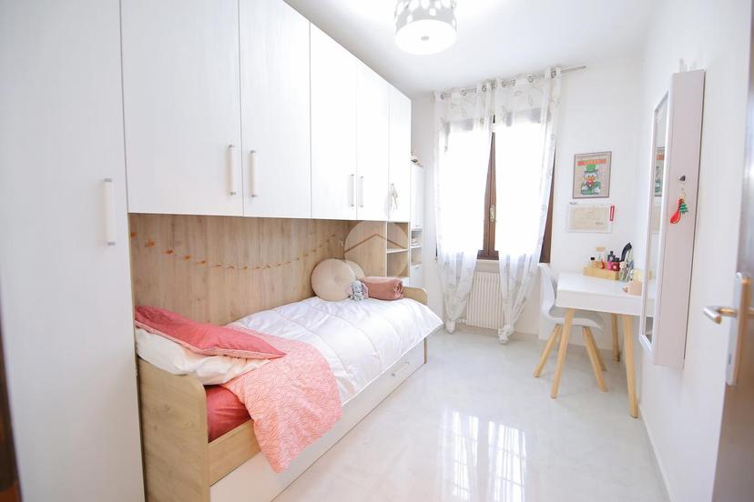 Villa, Paese — foto 4 di 5