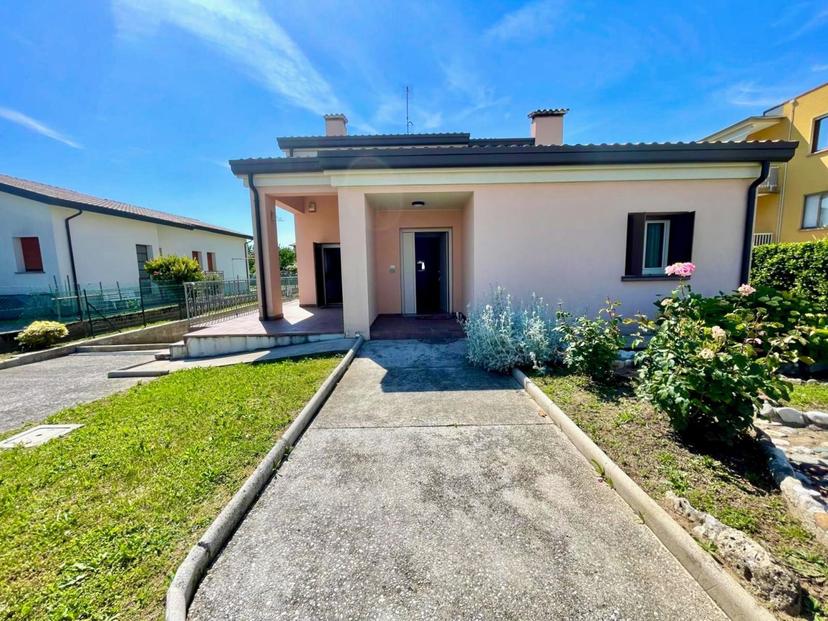Villa unifamiliare, Spilimbergo — foto 4 di 5