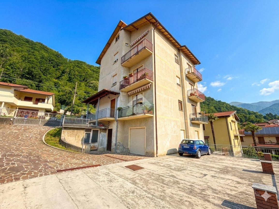 Quadrilocale in Via Italia 7, Airuno