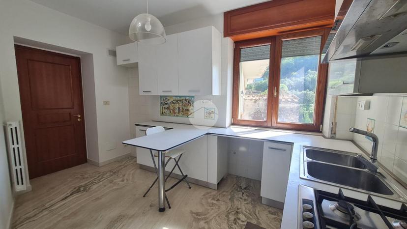 Casa indipendente in Via Giovanni Nicotera 23, Pellezzano — foto 2 di 5