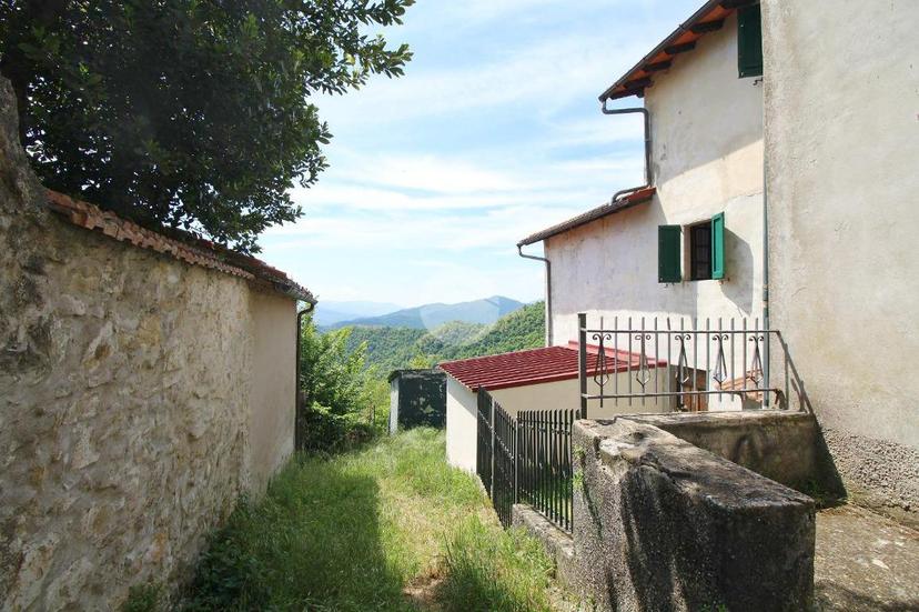 Rustico in Via della Collina 15, Vernio — foto 2 di 5
